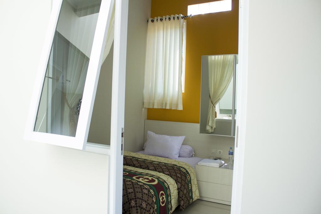 Purwosari Residence Semarang Room photo